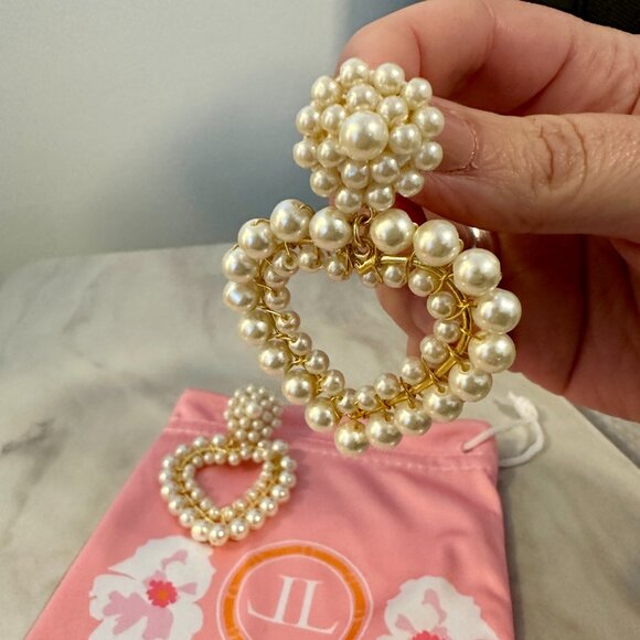 NWOT Lisi Lerch Roxy Pearl Earrings - Picture 2 of 3